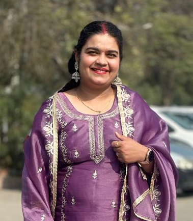 Simran Ma'am - Senior Chemistry Teacher Kharar Mohali